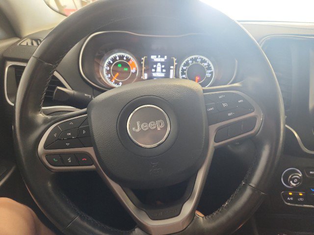 Used 2019 Jeep Cherokee Latitude Plus w/ Cold Weather Group image 21