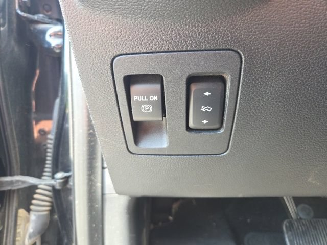 Used 2019 Ford F150 XLT w/ Equipment Group 302A Luxury AWD/4WD image 16