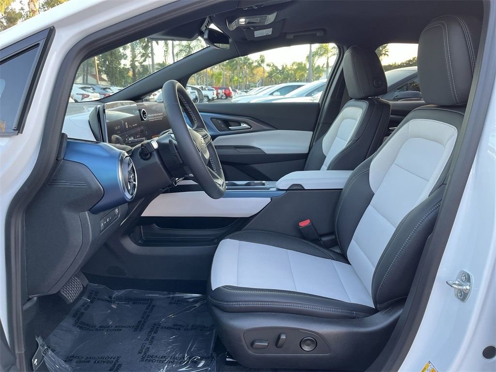 New 2026 Chevrolet Equinox EV LT w/ LPO, All-Weather Mat Package image 18