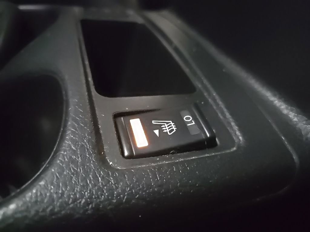 Used 2017 Nissan Rogue SV AWD/4WD image 29