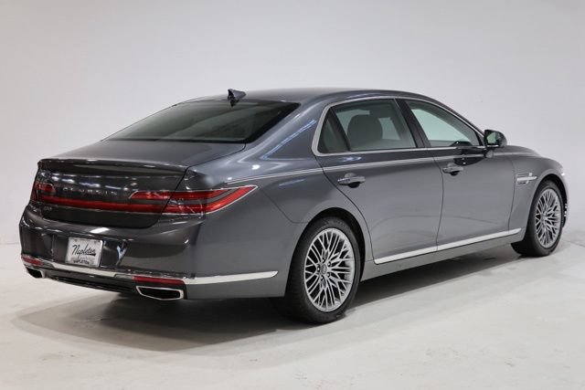 Used 2021 Genesis G90 3.3T Premium RWD image 8