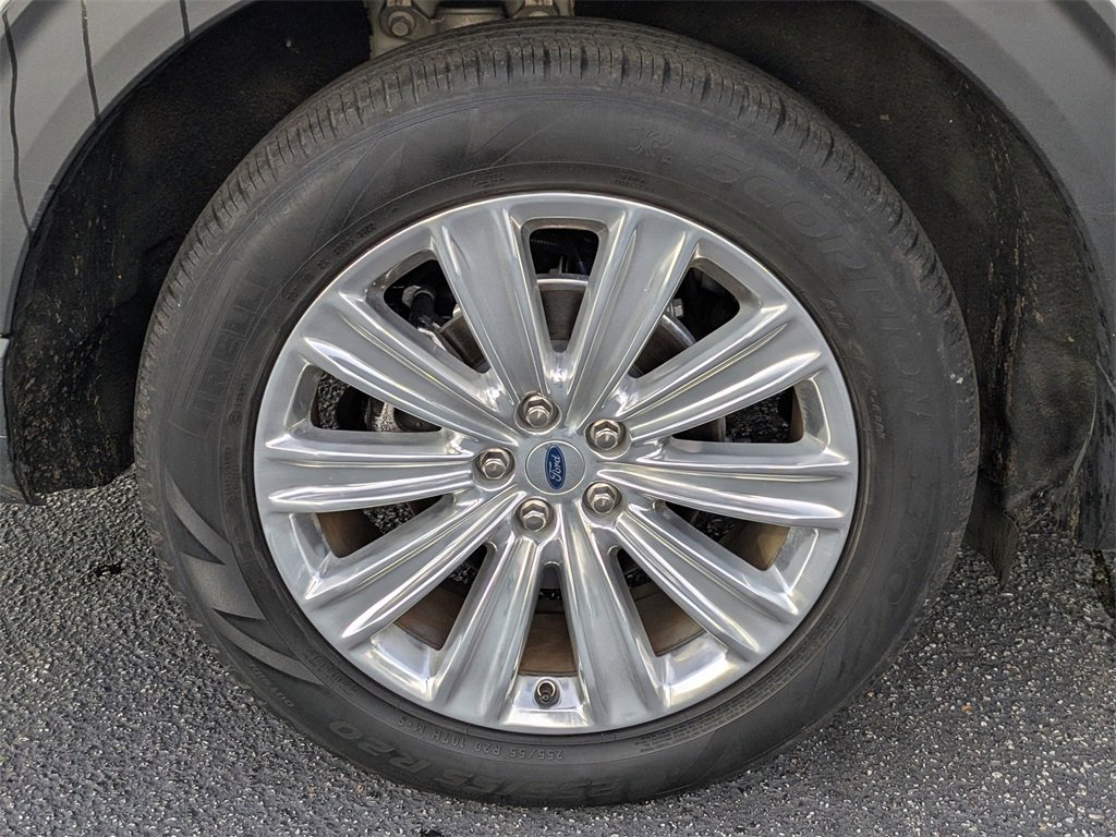 Used 2022 Ford Explorer Limited w/ Limited Technology Package image 12