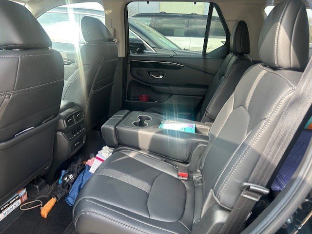 Used 2023 Honda Pilot Touring image 12