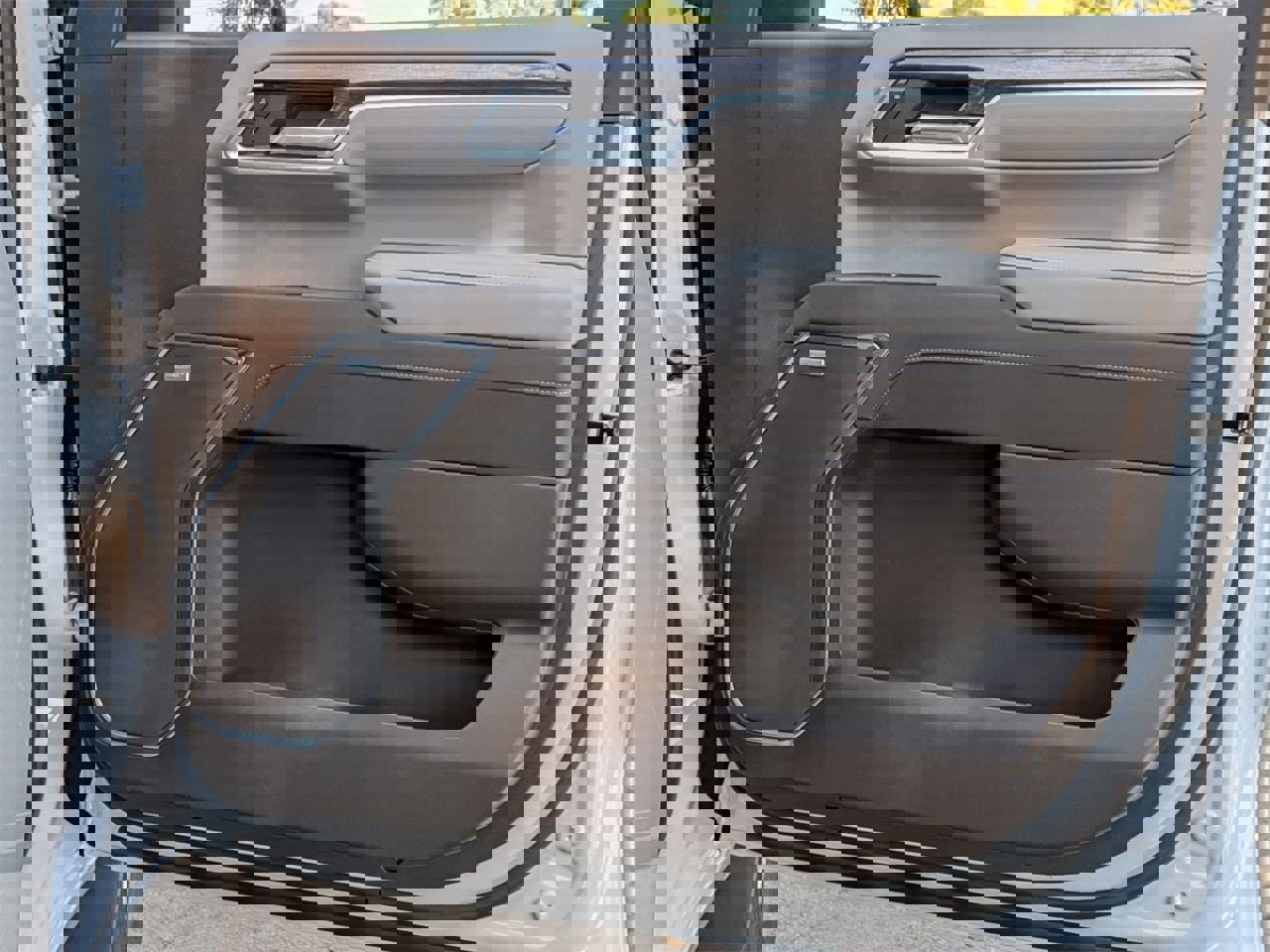 New 2026 Chevrolet Silverado 1500 LTZ w/ LTZ Premium Package image 19