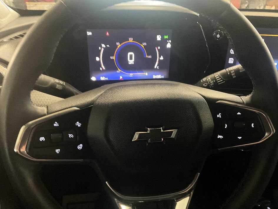 Used 2025 Chevrolet Trax ACTIV FWD image 21