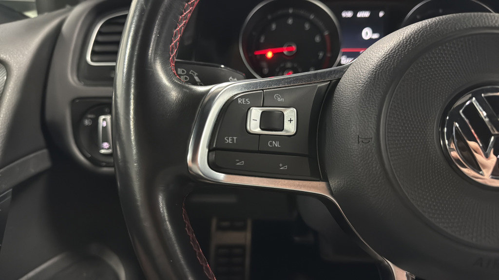 Used 2017 Volkswagen GTI S image 21