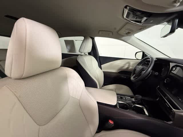 Used 2024 Lexus RX 350 FWD w/ Technology Package image 30