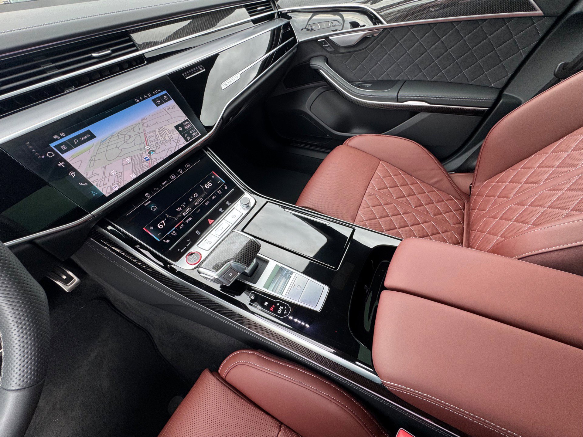 Used 2025 Audi S8 w/ Executive Package image 20