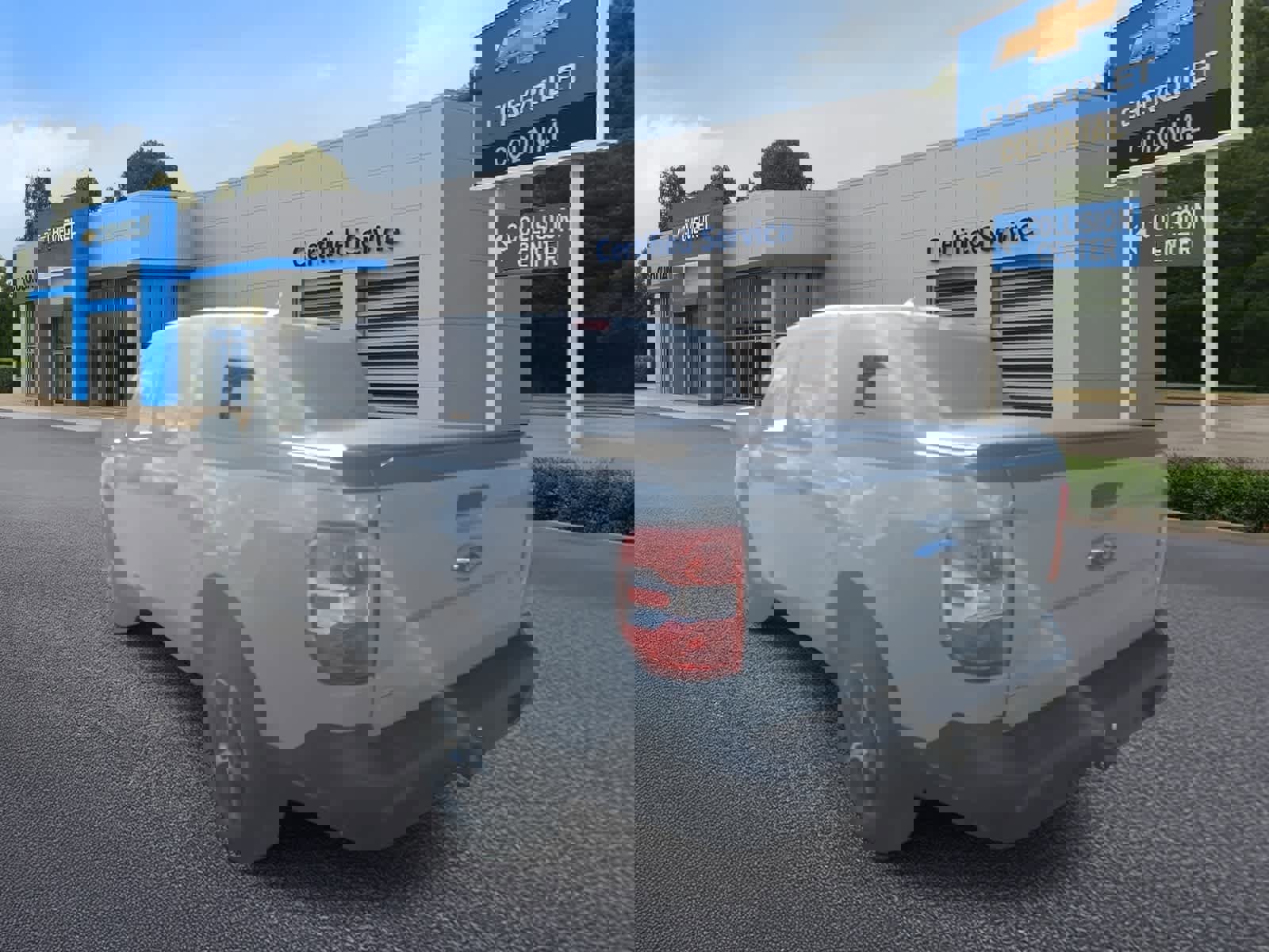 Used 2023 Ford Maverick XL image 5