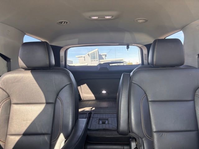 Used 2019 Chevrolet Traverse LT w/ LT Premium Package AWD/4WD image 14