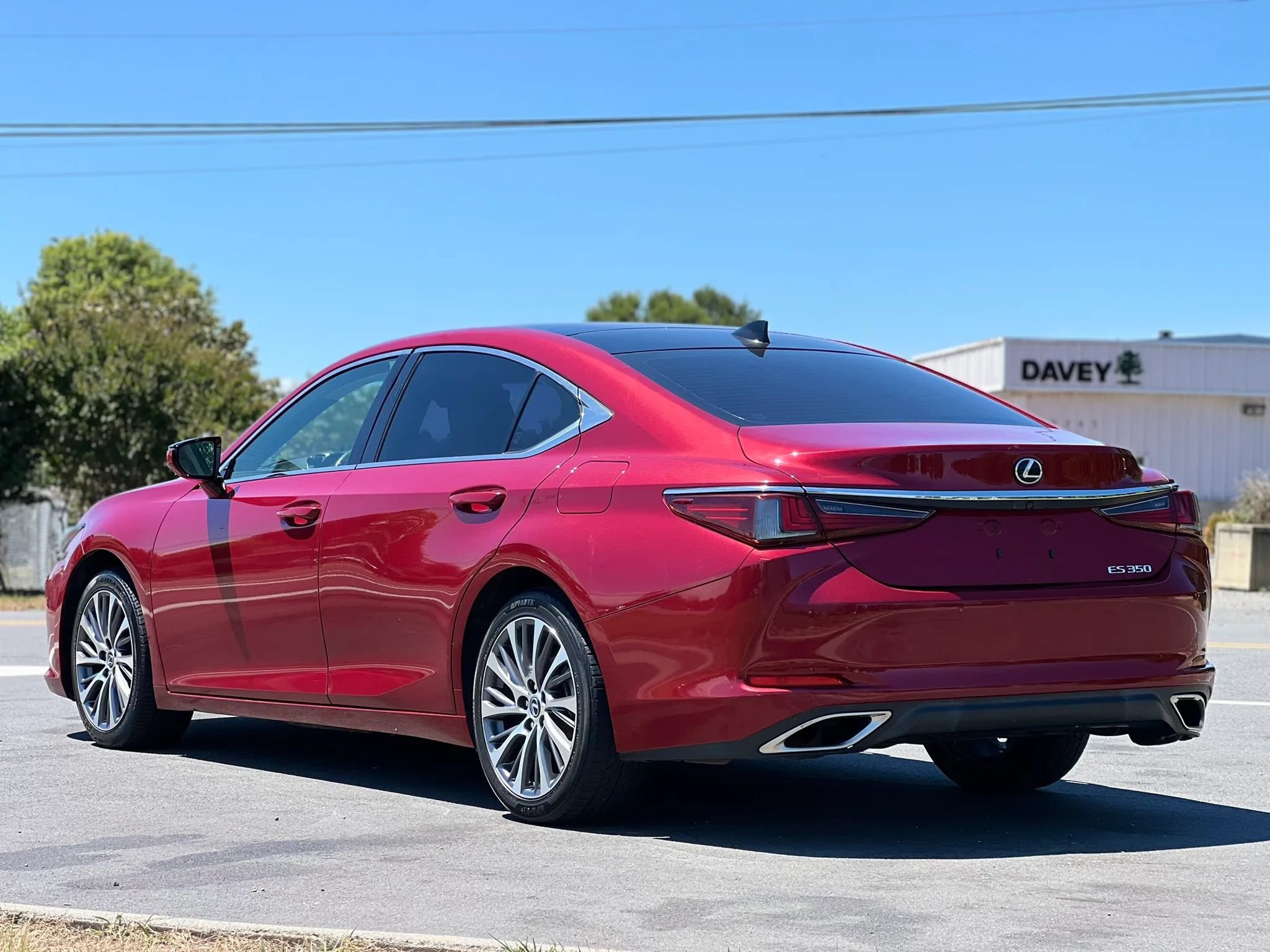 Used 2019 Lexus ES 350 w/ Premium Package FWD image 3