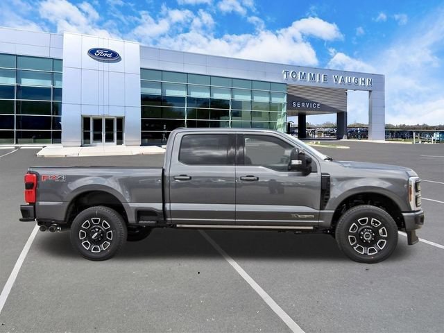 New 2026 Ford F250 Platinum w/ FX4 Off-Road Package AWD/4WD image 5