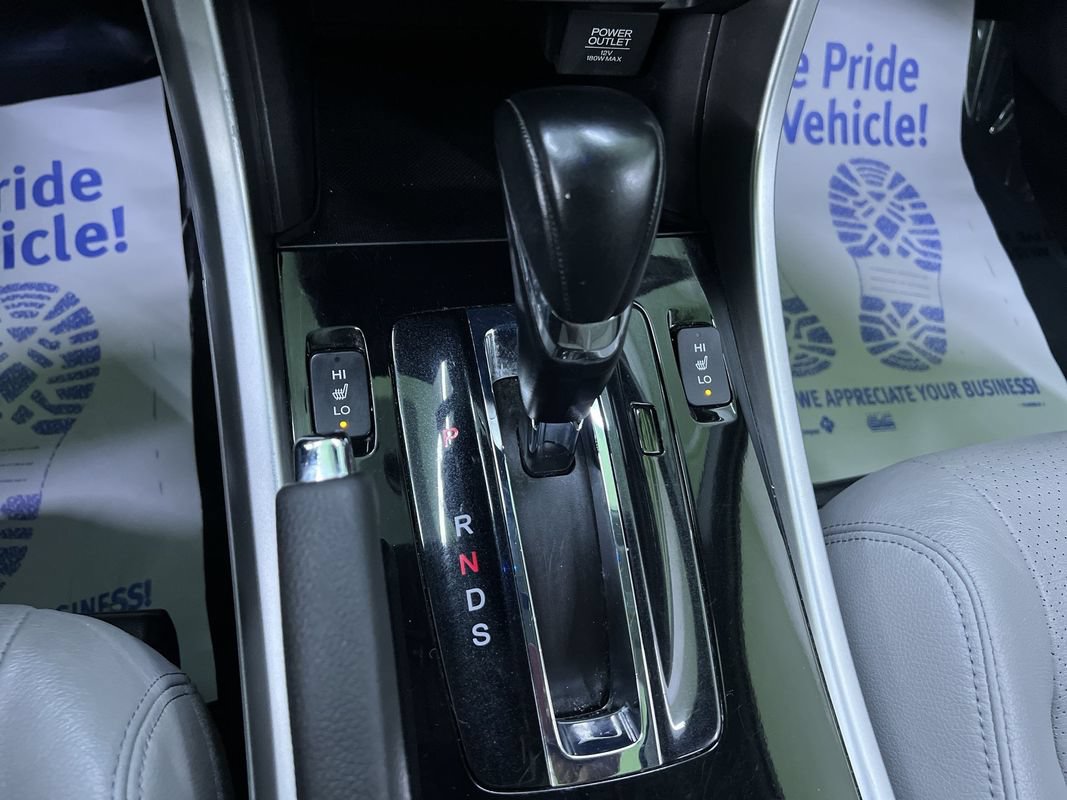 Used 2016 Honda Accord Touring image 25