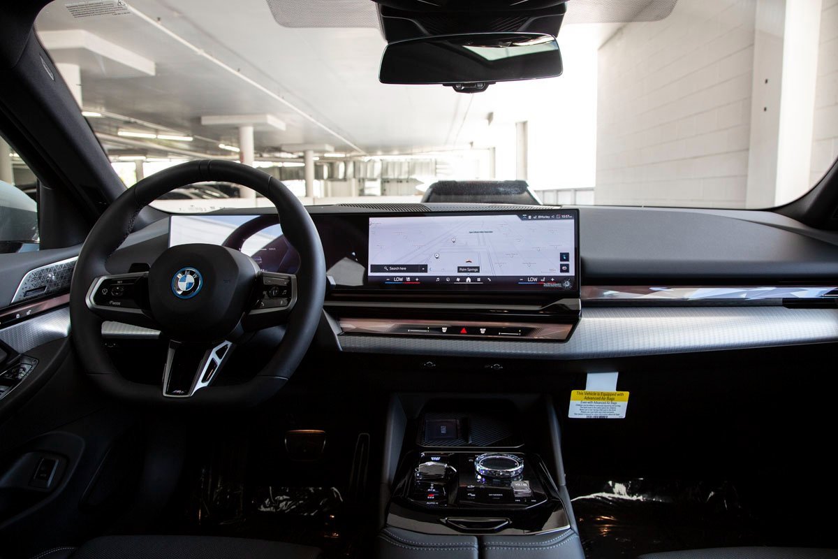 New 2026 BMW i5 eDrive40 w/ Executive Package image 11