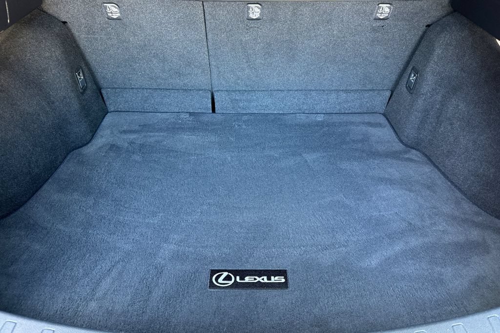 Used 2019 Lexus UX 200 w/ Premium Package FWD image 14