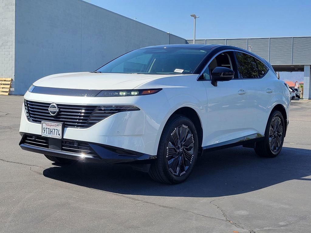 Used 2025 Nissan Murano Platinum w/ Cargo Package AWD/4WD image 2