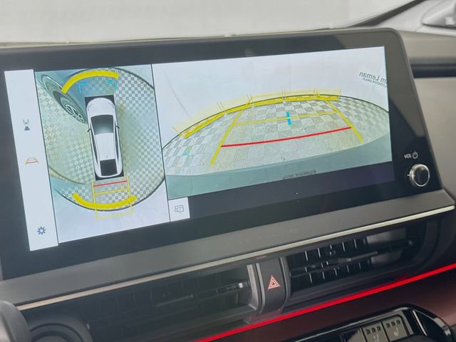 New 2026 Toyota Prius Plug-In Hybrid FWD image 13