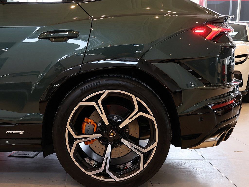 Used 2023 Lamborghini Urus S image 38