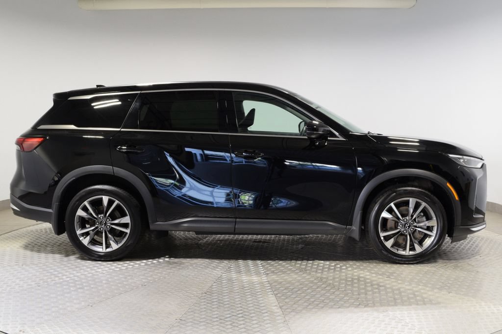 Certified 2026 INFINITI QX60 Pure w/ Family Package AWD/4WD image 14