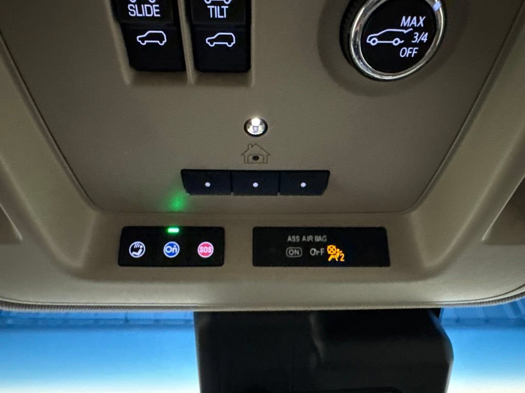 Used 2019 Cadillac Escalade Premium Luxury AWD/4WD image 52