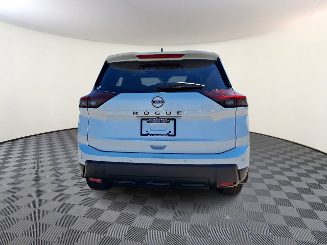 New 2026 Nissan Rogue Dark Armor FWD image 5