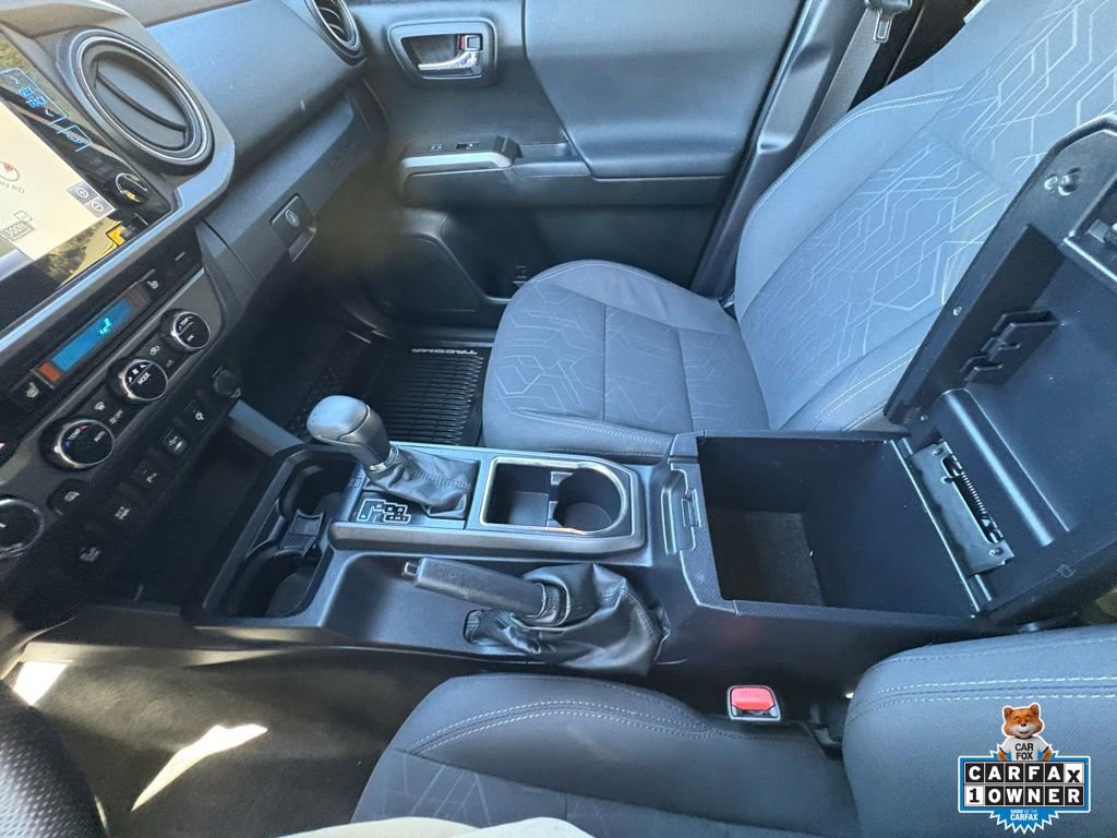 Used 2017 Toyota Tacoma TRD Sport image 21