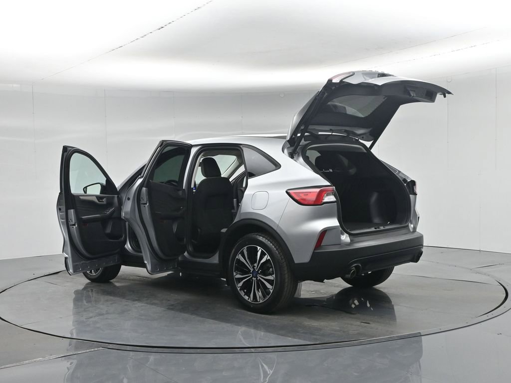 Certified 2022 Ford Escape SE w/ SE Sport Appearance Package image 37