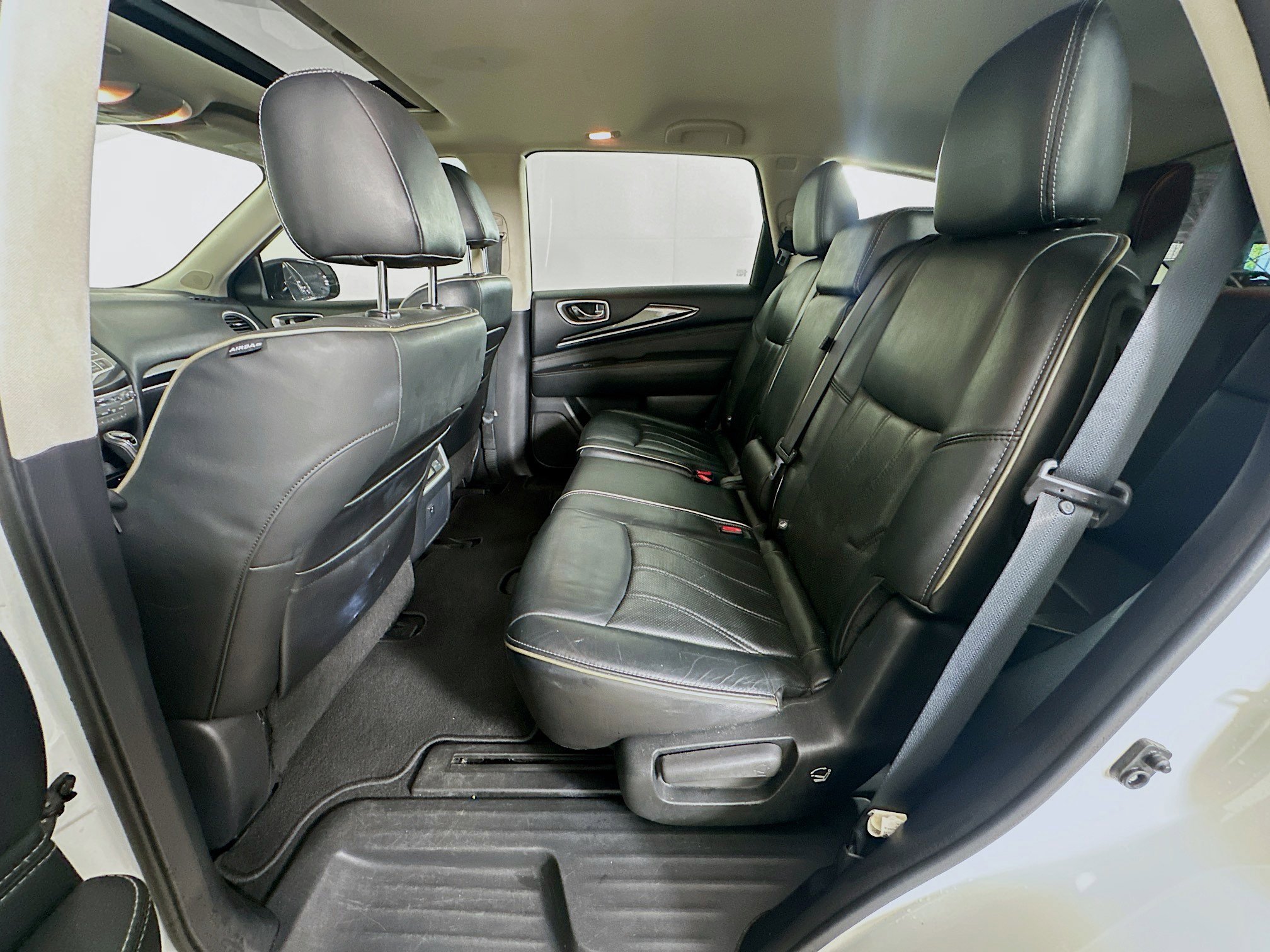 Used 2017 INFINITI QX60 FWD w/ Premium Plus Package image 29