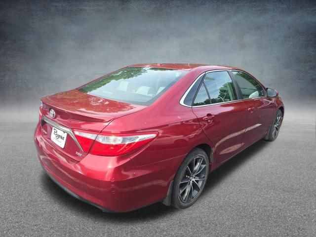 Used 2015 Toyota Camry XSE w/ Moonroof Package FWD image 6