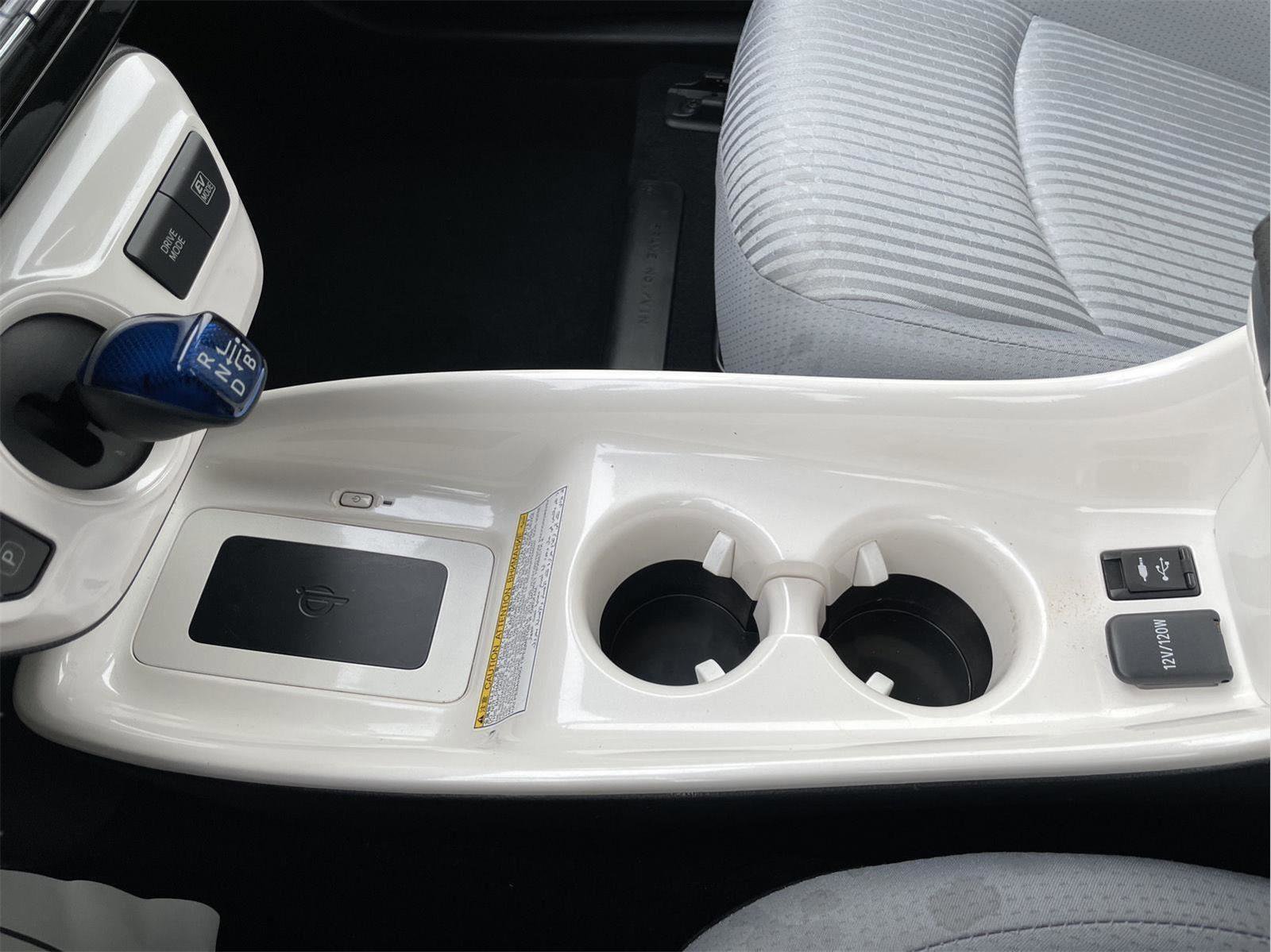 Used 2018 Toyota Prius Three image 29