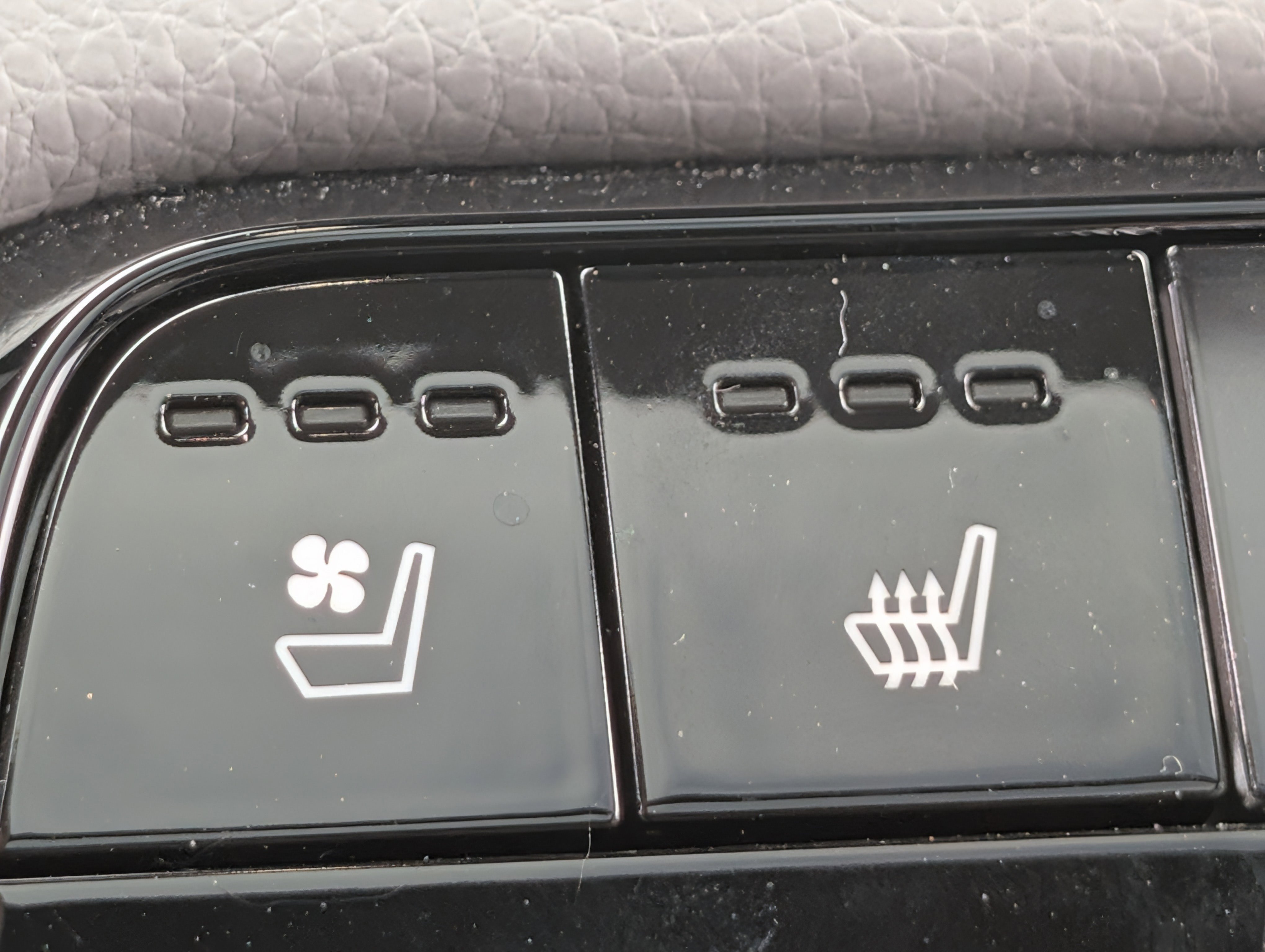 Used 2025 Honda Pilot Elite image 32