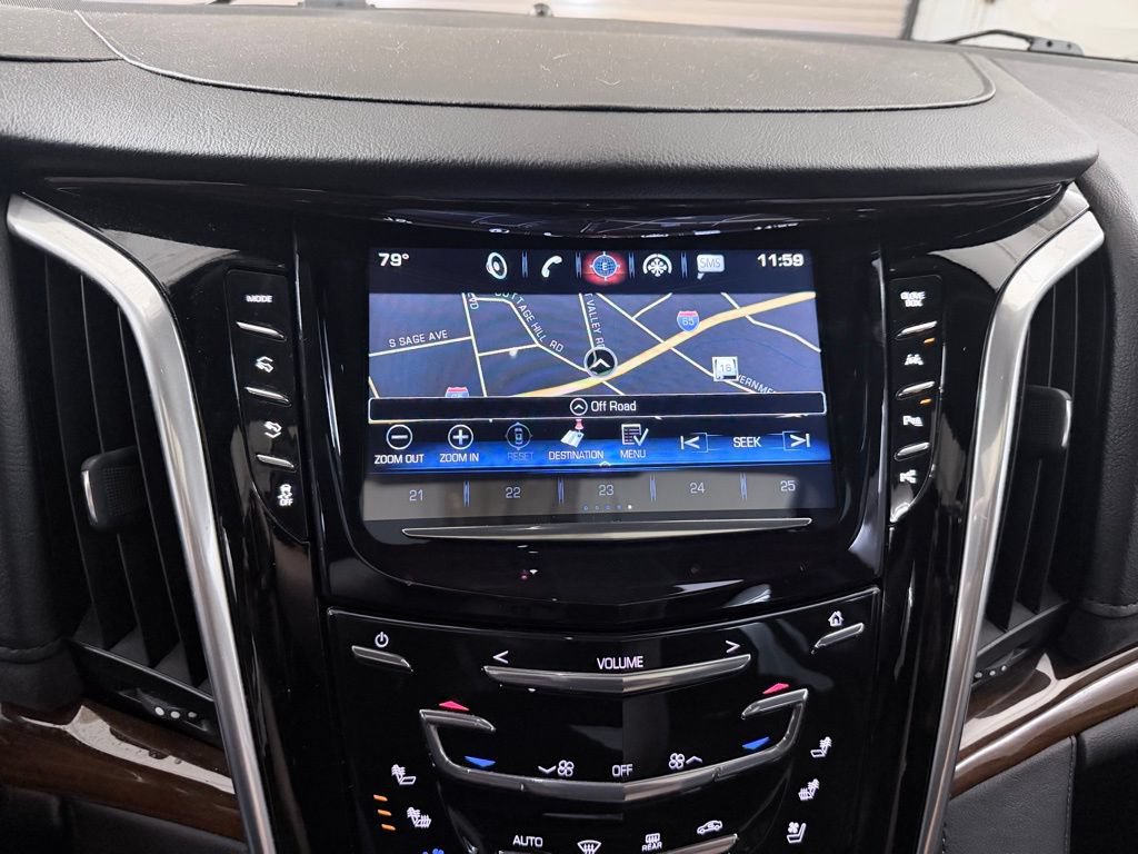 Used 2020 Cadillac Escalade Luxury w/ LPO, Radiant Package AWD/4WD image 18