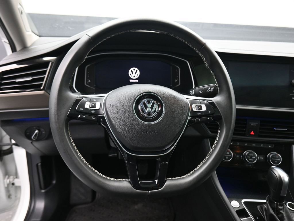 Used 2021 Volkswagen Jetta SEL Premium image 15