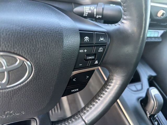 Certified 2023 Toyota Crown AWD/4WD image 18
