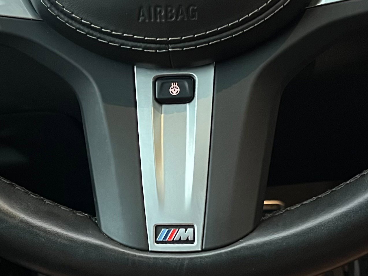 Used 2022 BMW X5 M50i w/ Executive Package image 51