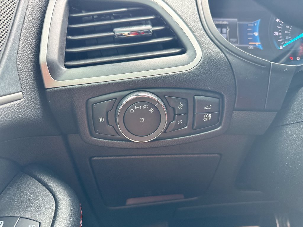 Used 2024 Ford Edge ST-Line AWD/4WD image 18