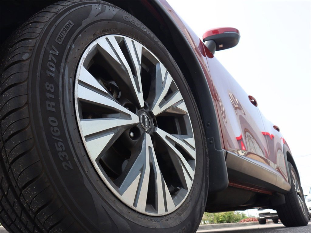 Certified 2022 Nissan Rogue SV w/ SV Premium Package image 10