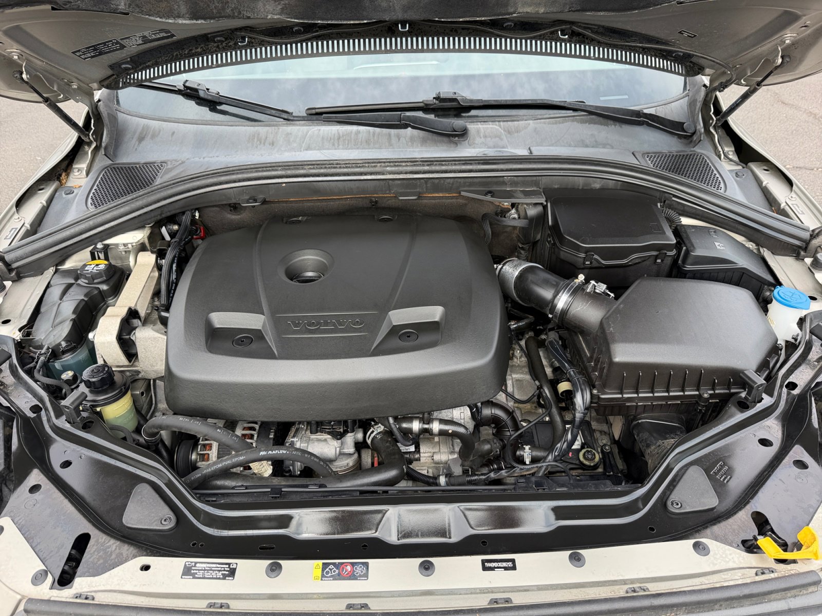 Used 2016 Volvo XC60 T5 Premier w/ Proximity Package image 20