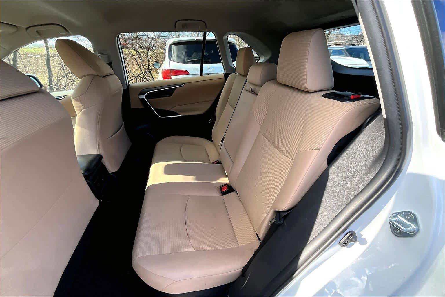 Certified 2021 Toyota RAV4 LE w/ Carpet Mat Package (TMS) AWD/4WD image 19