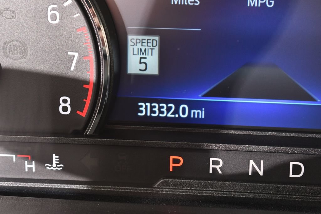 Used 2022 Ford Explorer XLT w/ Equipment Group 202A AWD/4WD image 28