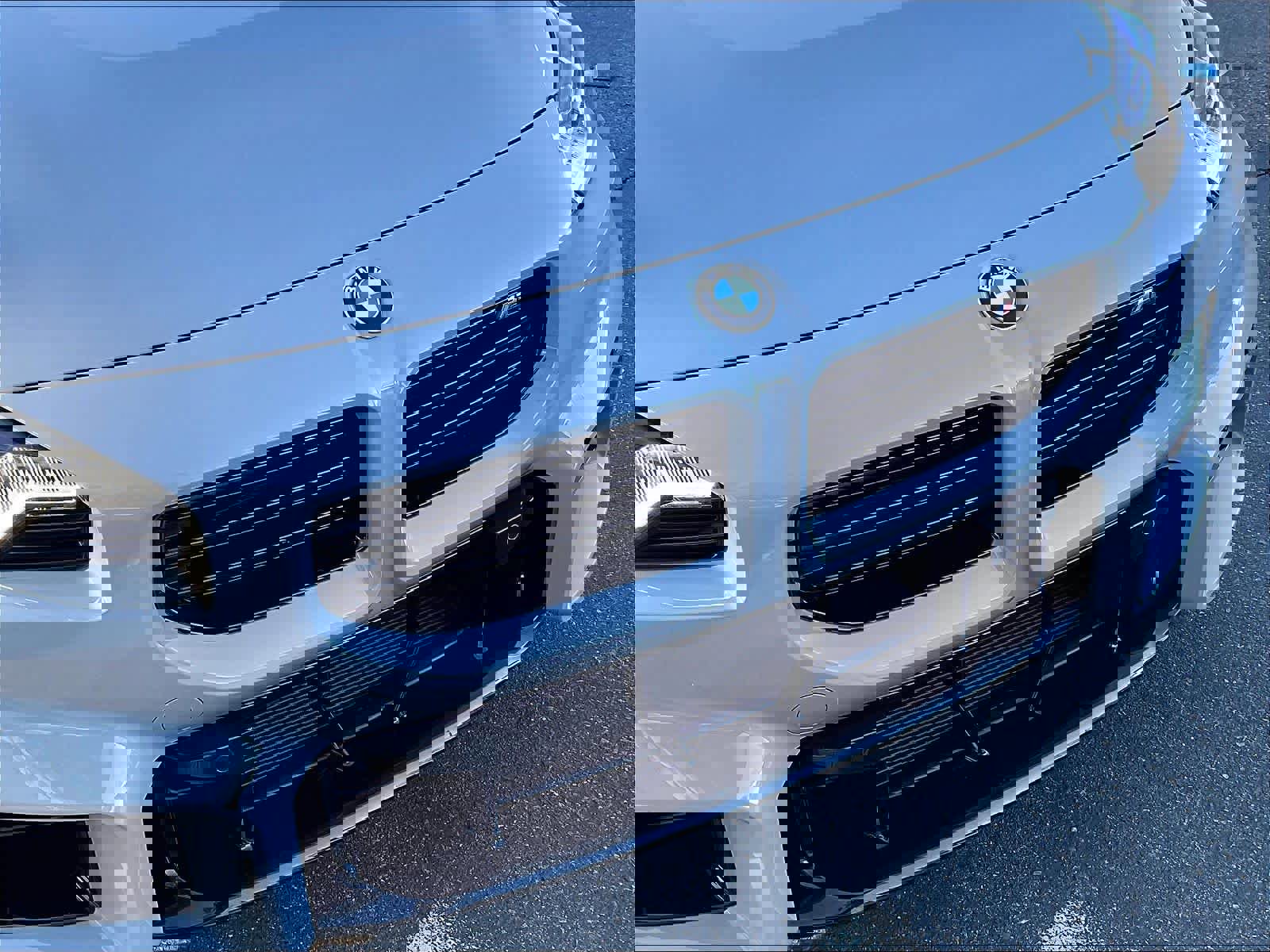 Used 2023 BMW M2 w/ Lighting Package image 31