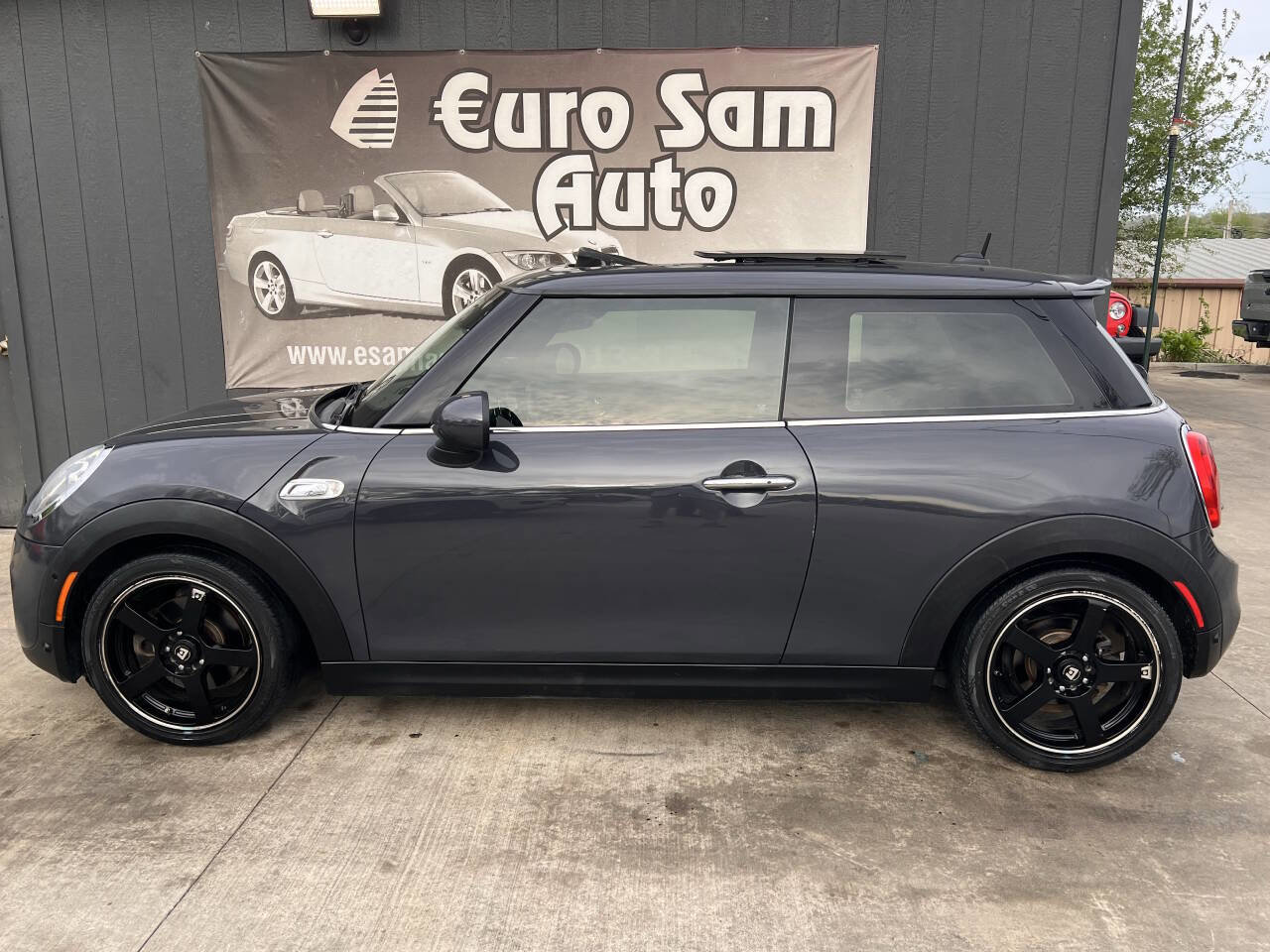 Used 2015 MINI Cooper S image 4