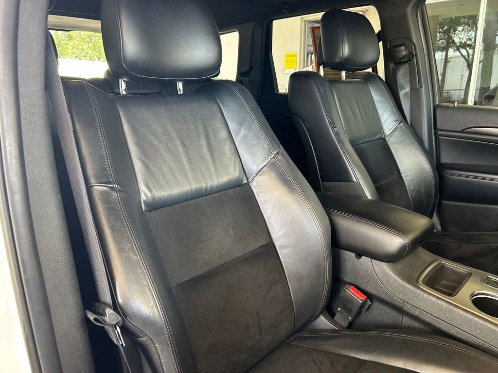Used 2018 Jeep Grand Cherokee Altitude AWD/4WD image 22