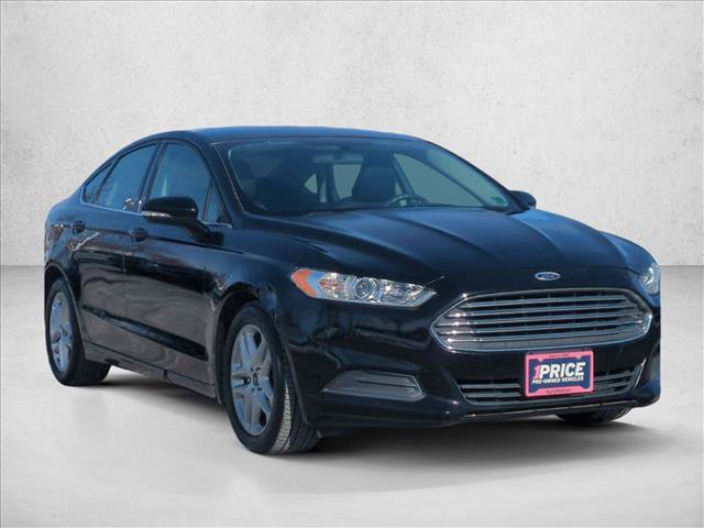 Used 2016 Ford Fusion SE image 3