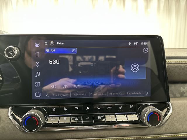 Used 2025 Chevrolet Colorado ZR2 w/ Technology Package image 16