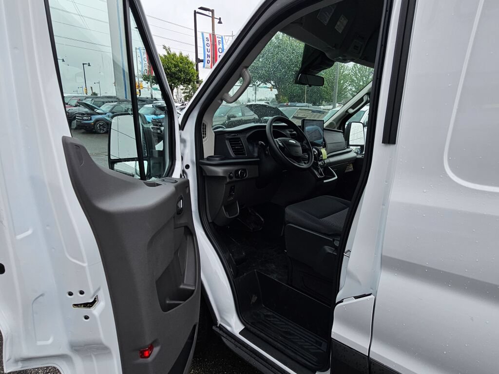 New 2026 Ford Transit 250 148 Medium Roof RWD image 14