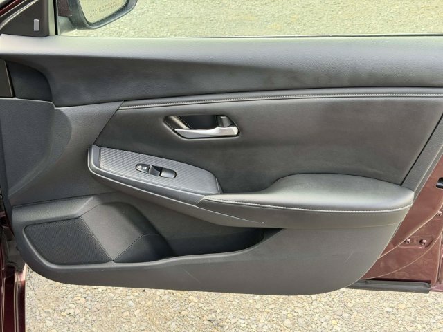 Used 2024 Nissan Sentra SV FWD image 8
