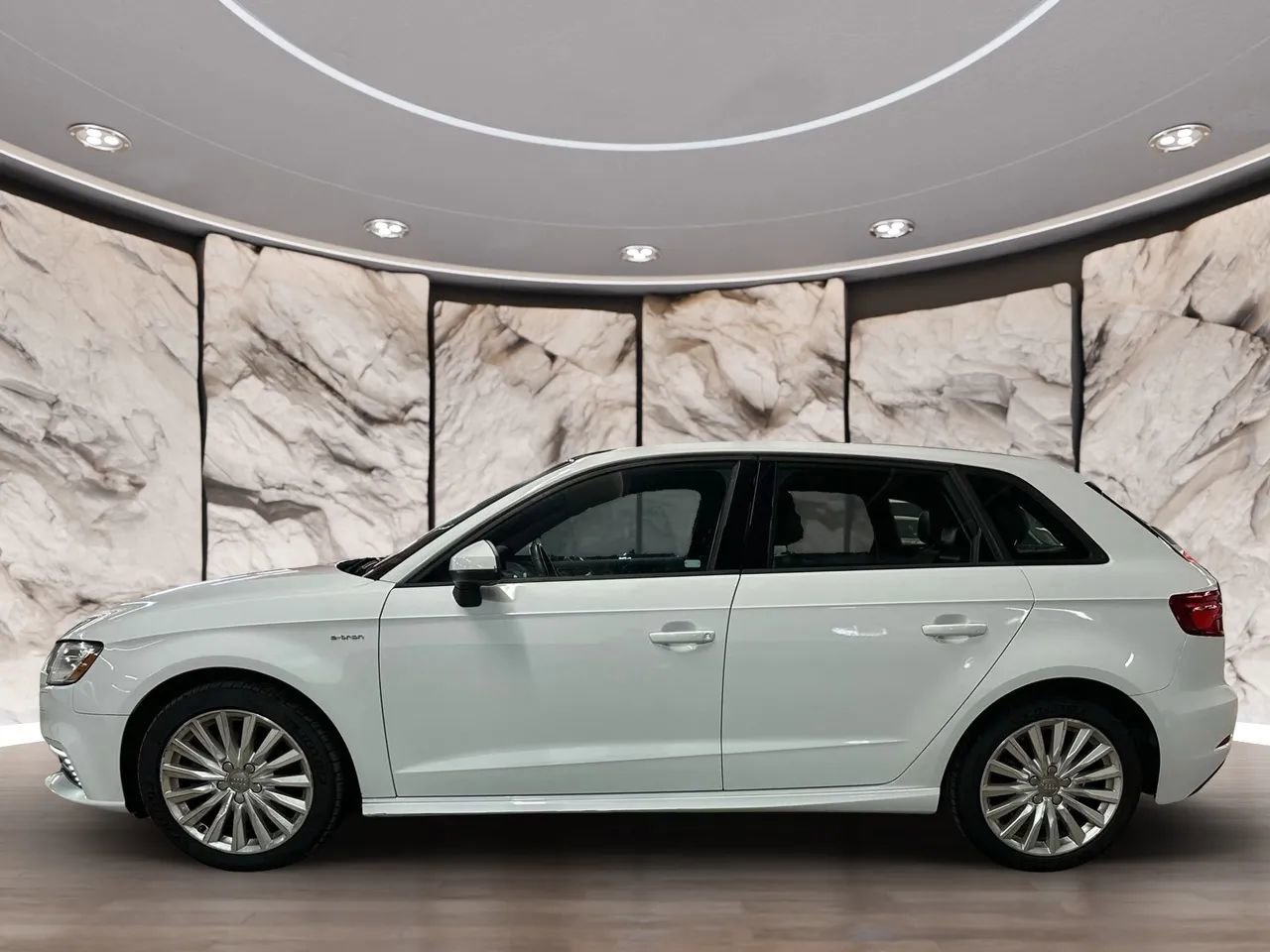 Used 2017 Audi A3 e-tron Premium FWD image 5