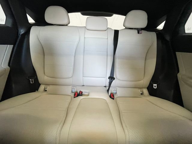 Used 2024 Mercedes-Benz GLC 300 4MATIC image 7