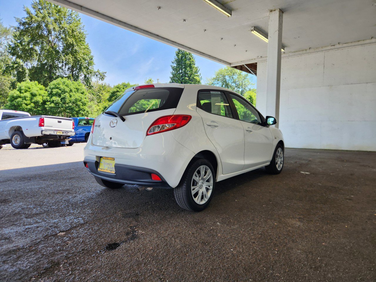 Used 2012 MAZDA MAZDA2 Sport FWD image 3